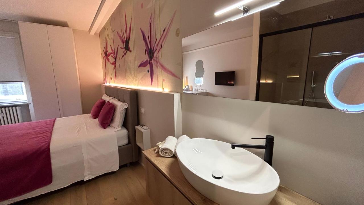 San Lorenzo Luxury Boutique มานโตวา ภายนอก รูปภาพ