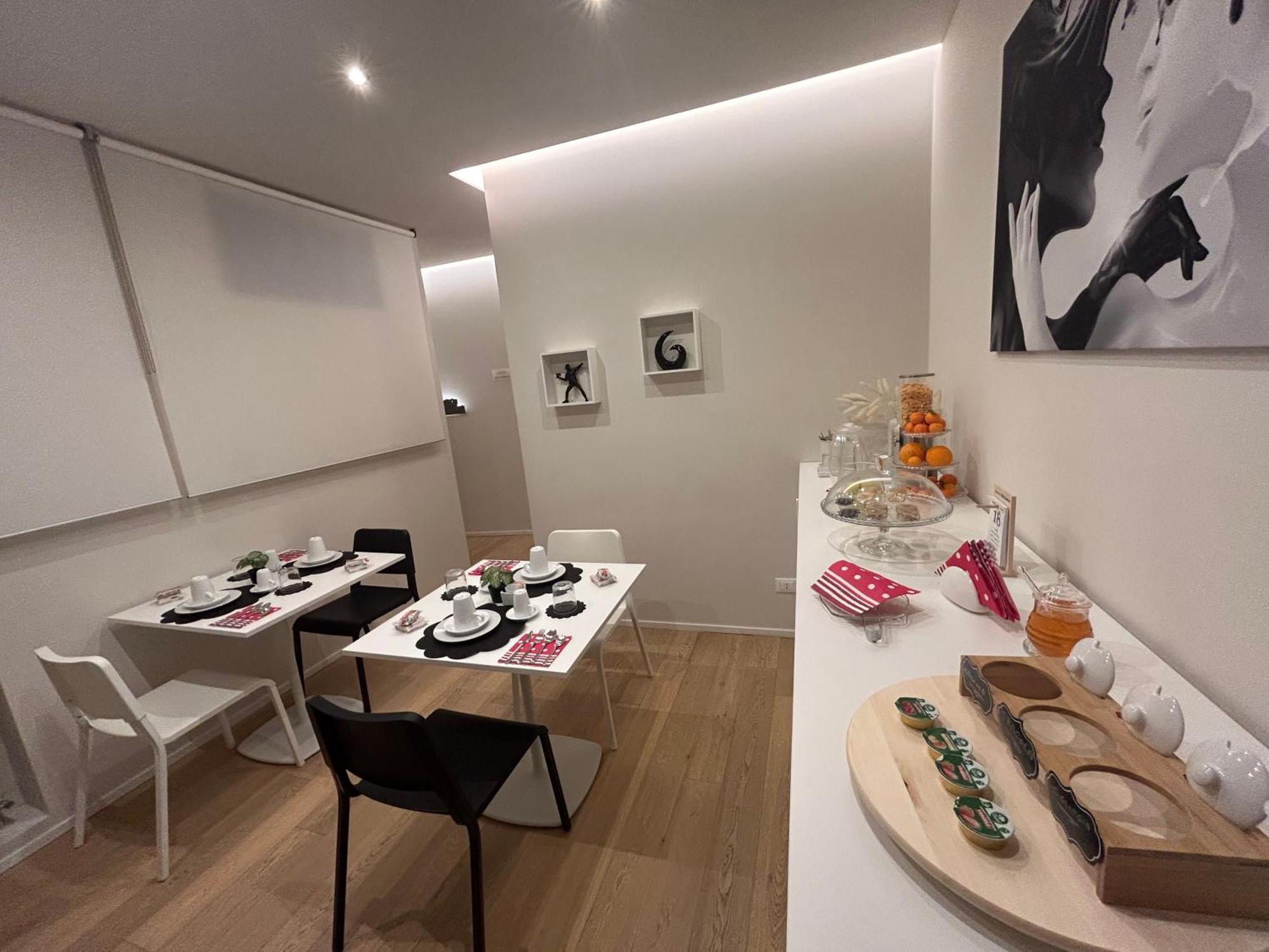 San Lorenzo Luxury Boutique มานโตวา ภายนอก รูปภาพ